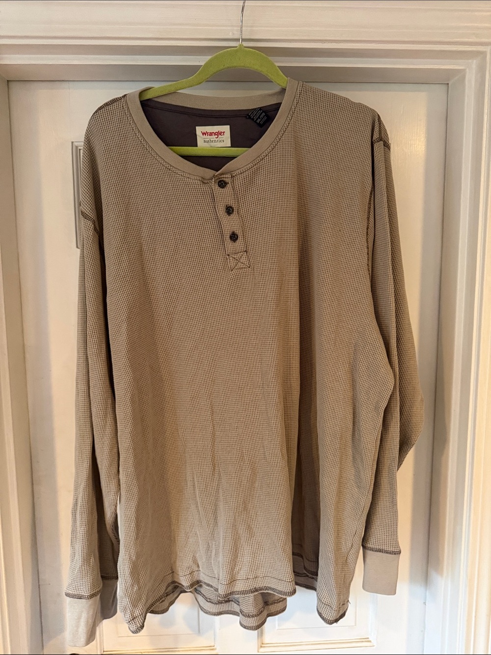 Wrangler Long Sleeve Henley Thermal Shirt in Beige